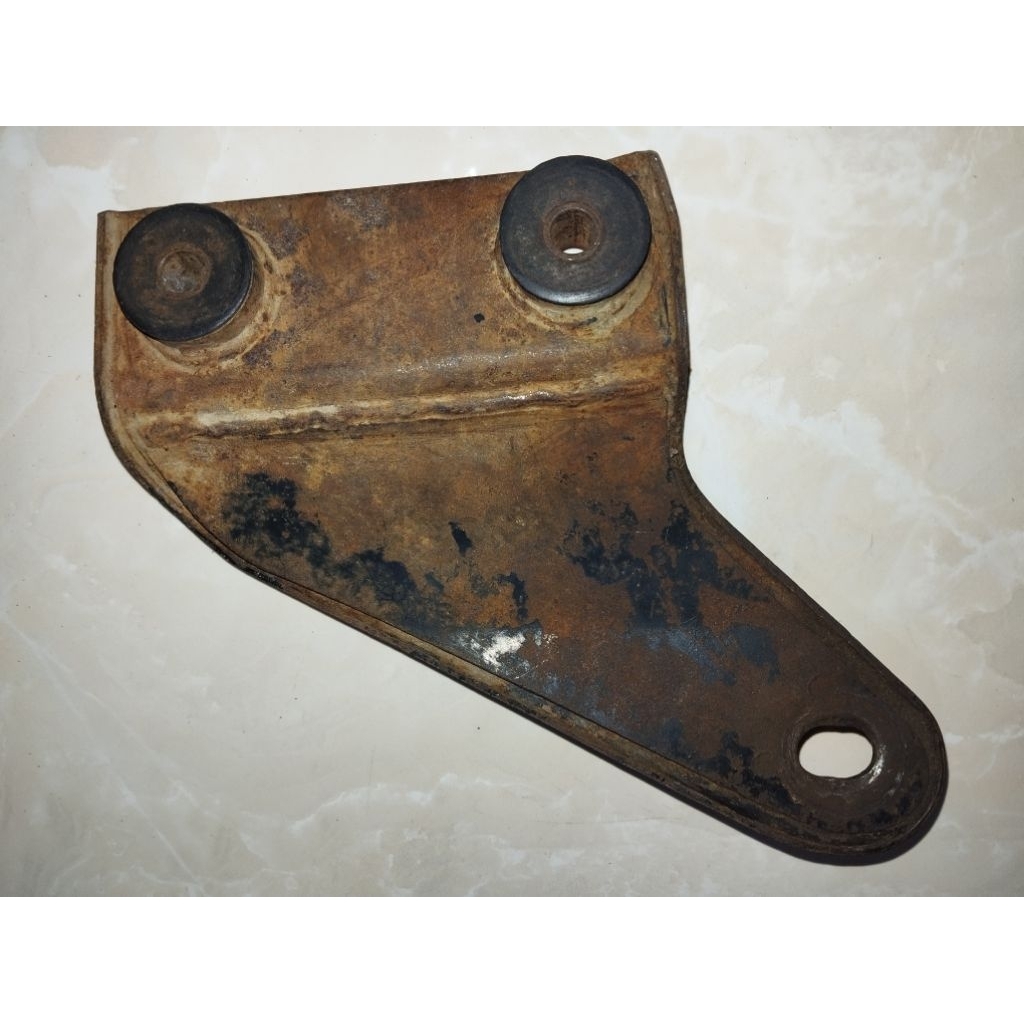 bracket holder knalpot suzuki TRS original tebal