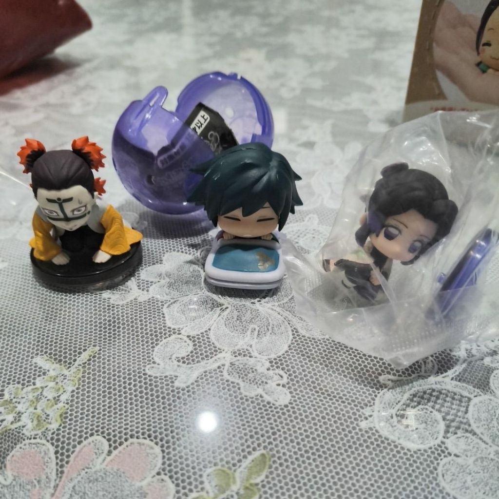 SET Onemutan Giyu Tomioka, Gashapon Shinobu + WCF Lower Moon Demon Slayer / Kimetsu No Yaiba