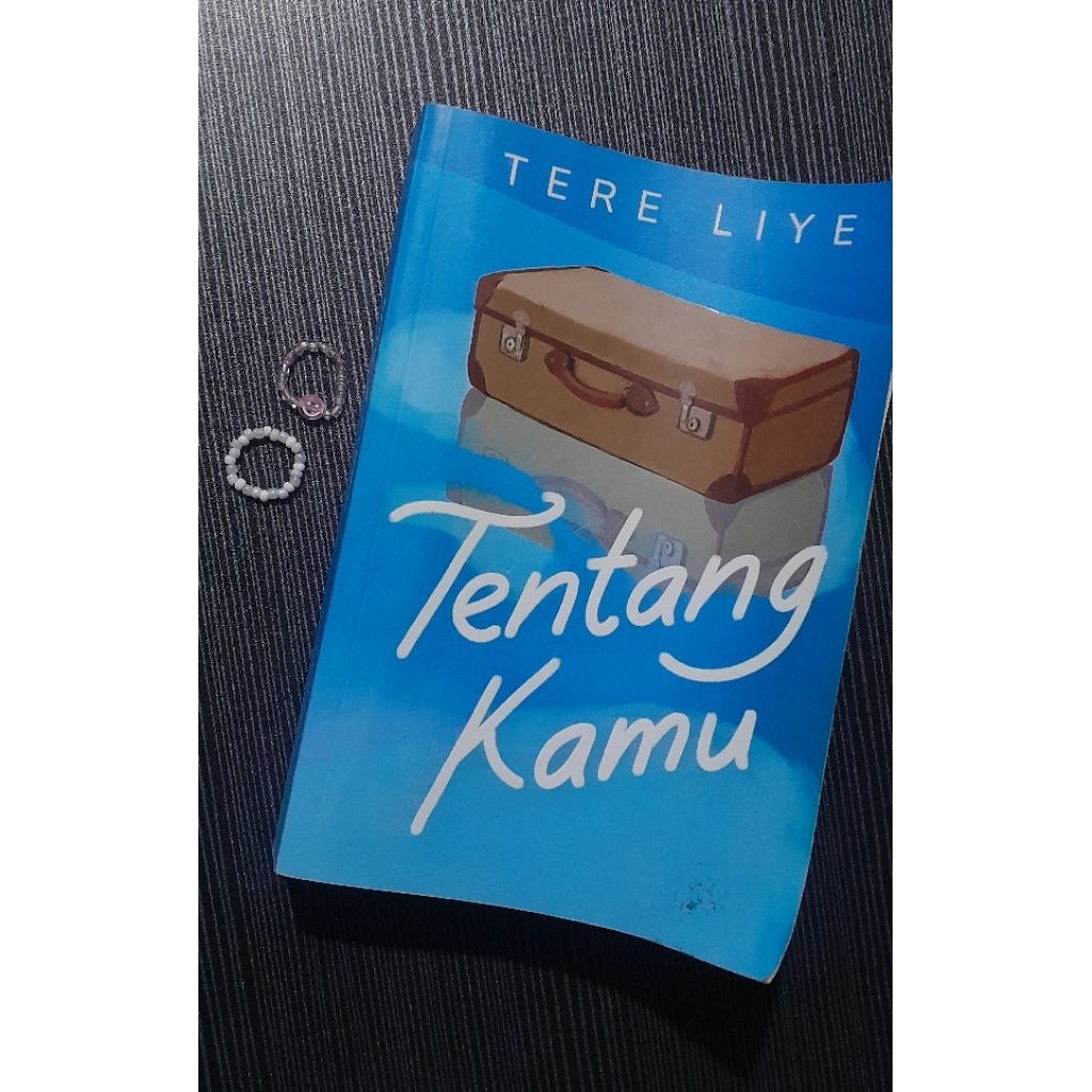 (Preloved) Novel Tentang Kamu