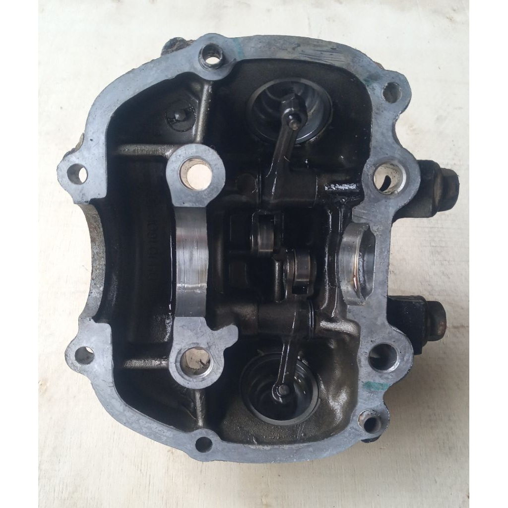 tutup head motor pulsar 180 cc