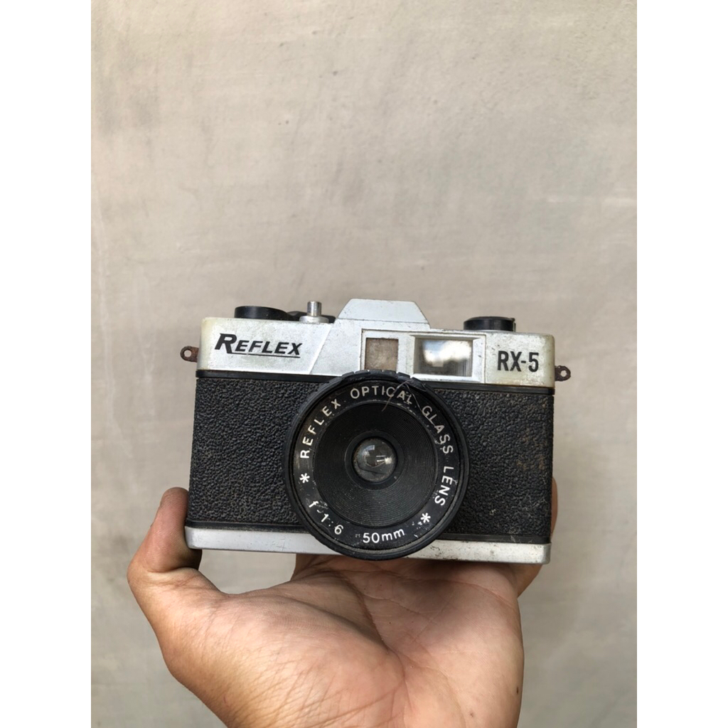 kamera Reflex lawas analog