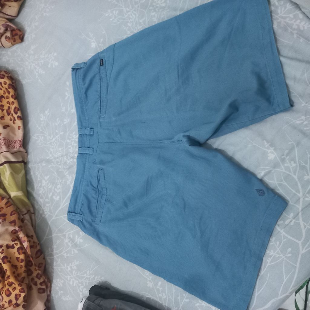 celana pendek volcom original