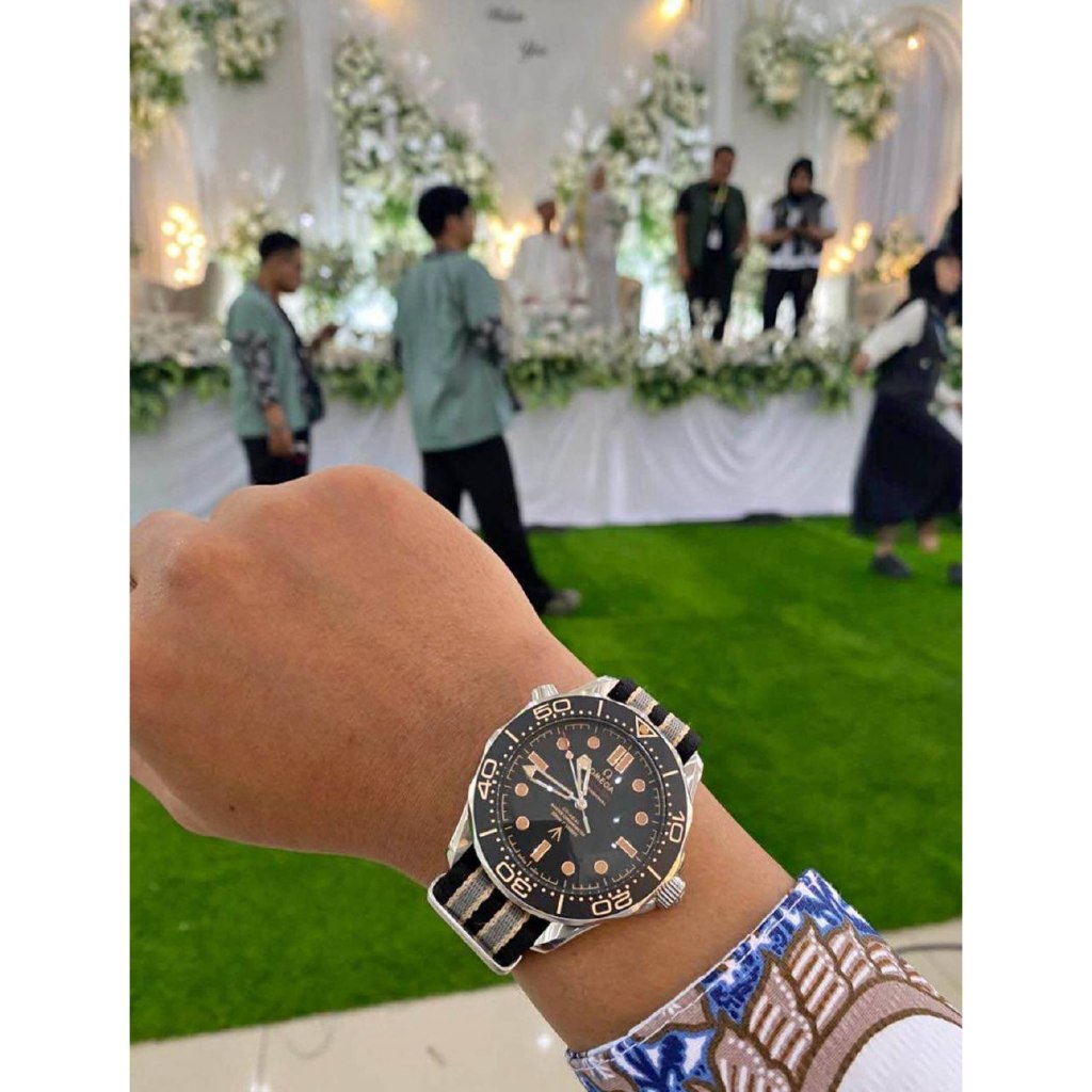 Omega 007 James bond edition maskulin dan berkelas (BEKAS, TANPA KOTAK)