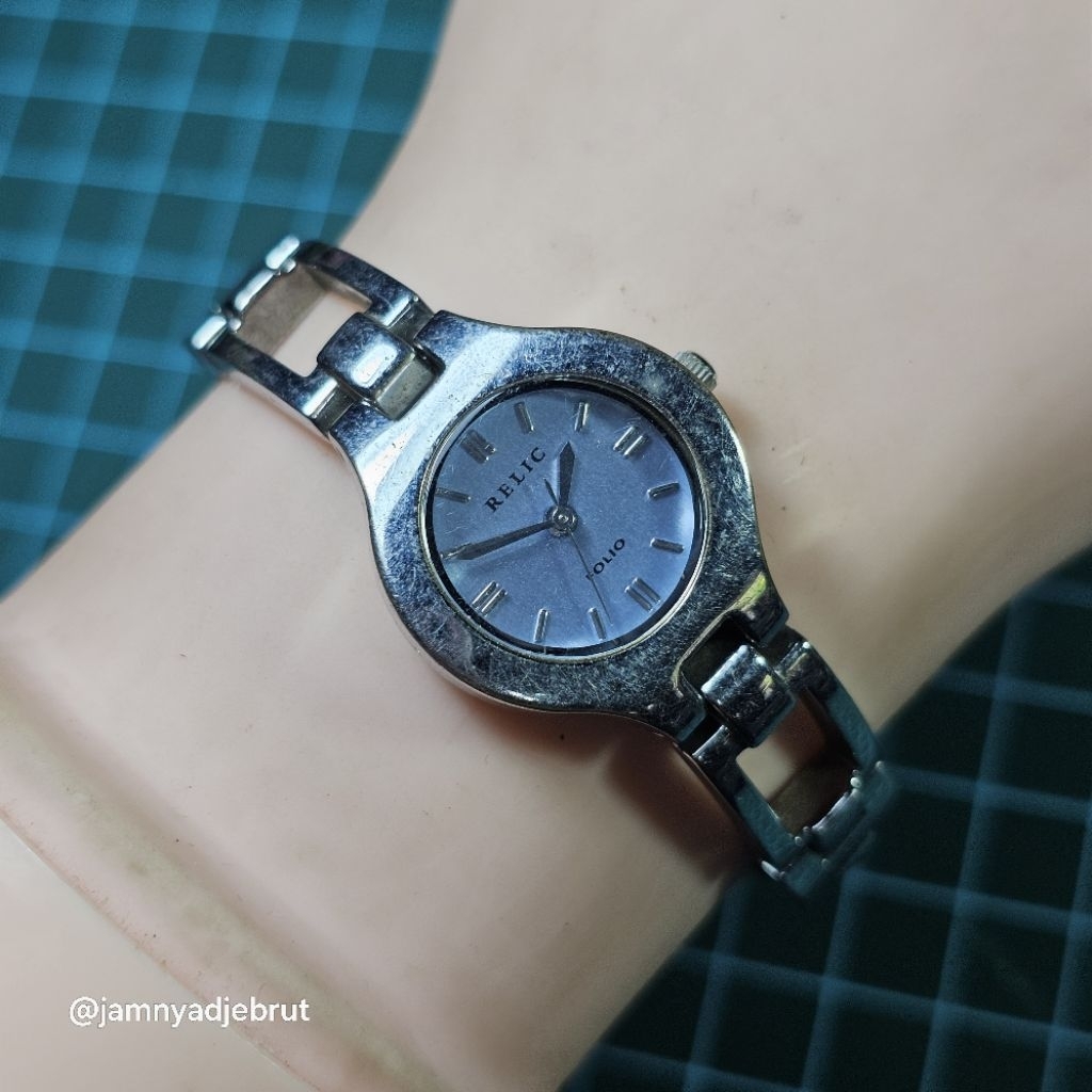 Jam Relic Folio ZR33418 Silver Blue Ladies Bekas
