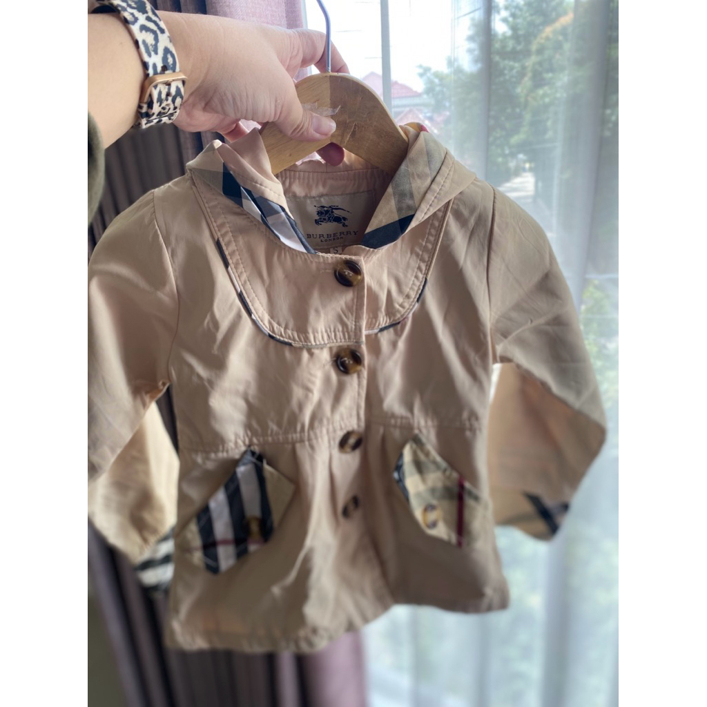 coat anak perempuan cantik. coat anak perempuan lucu berhoodie. coat keren anak perempuan