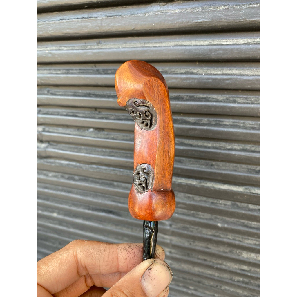 deder kayu tayuman model pakualaman