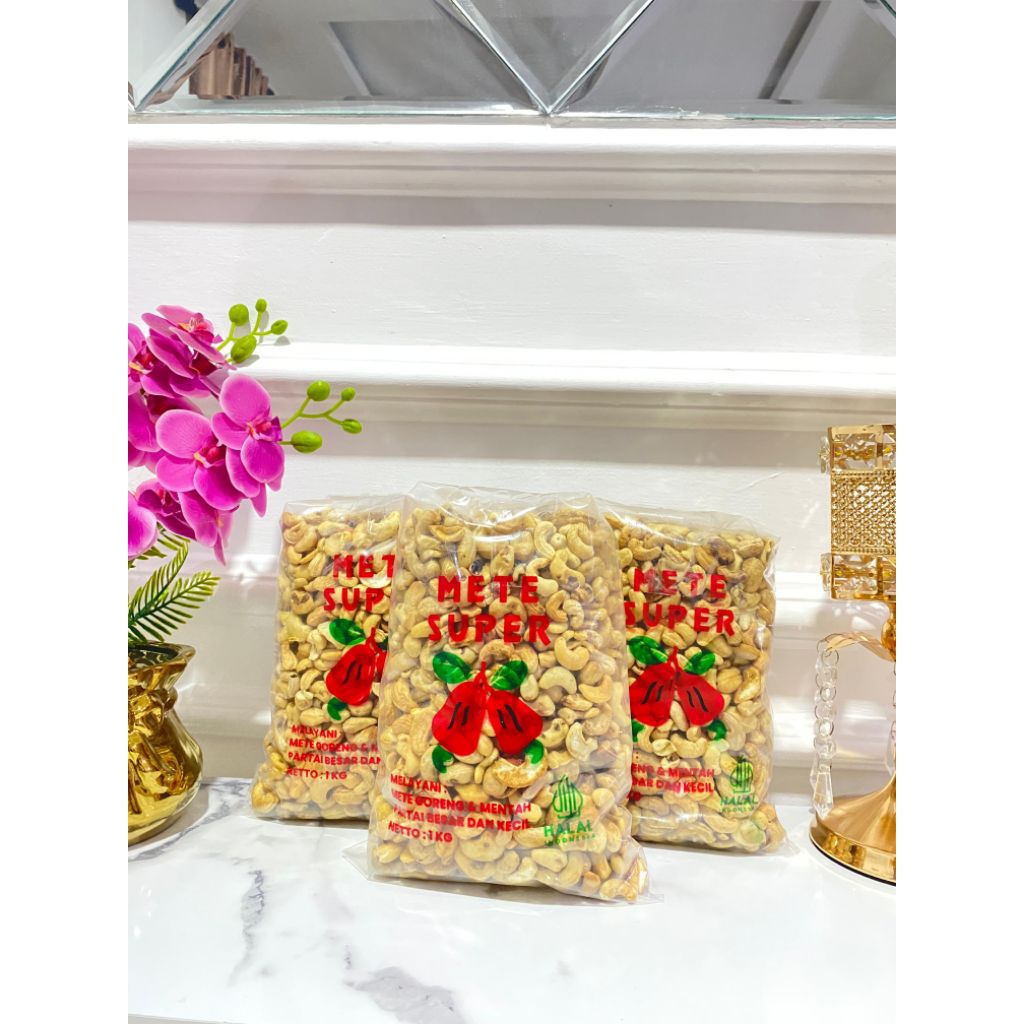 Kacang Mete Mentah 1kg Kacang Mede Mentah Utuh