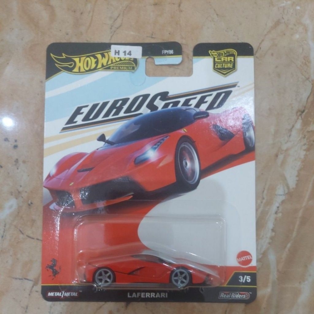 hot wheels premium euro speed laferrari