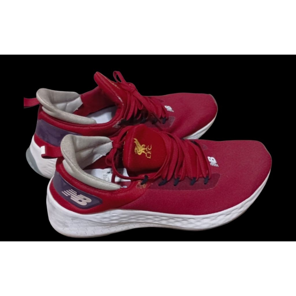 New Balance Liverpool FC Fresh Foam Lazr V2 sneakers