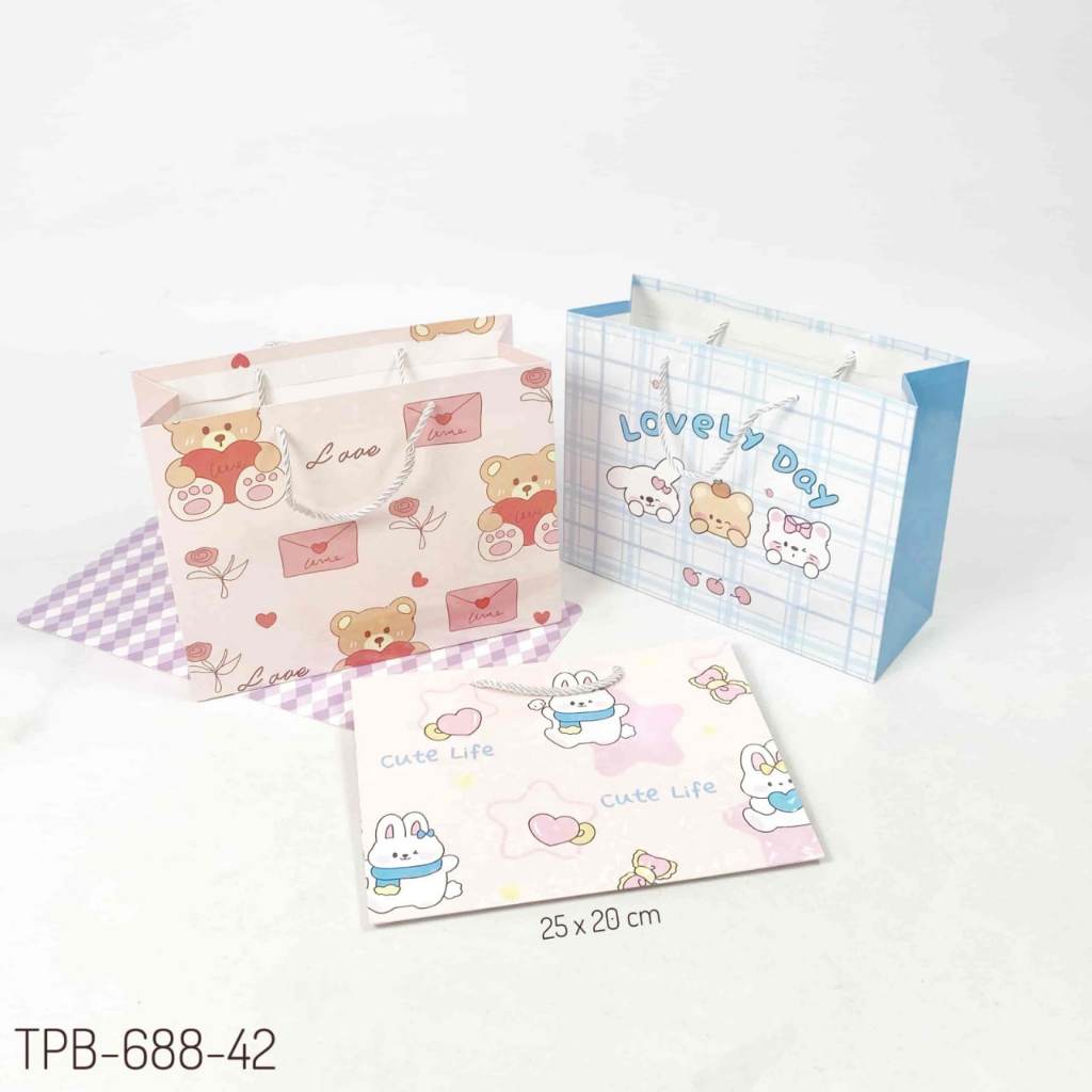 TPB 688-42 - ISI 12 PAPERBAG LANDSCAPE SMALL UK 25,4X20X9,5 CM MTF CUTE ANIMAL MIX W HOLO