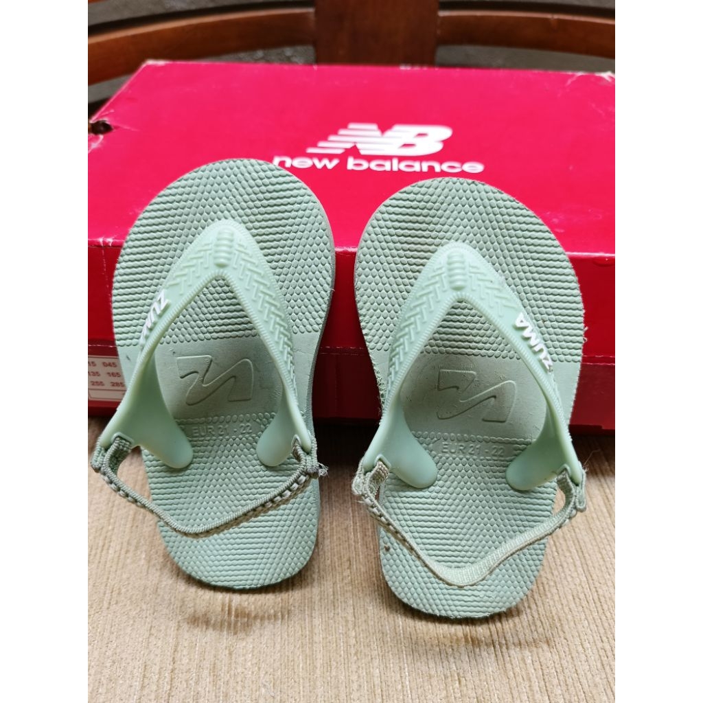 Sandal Jepit bayi