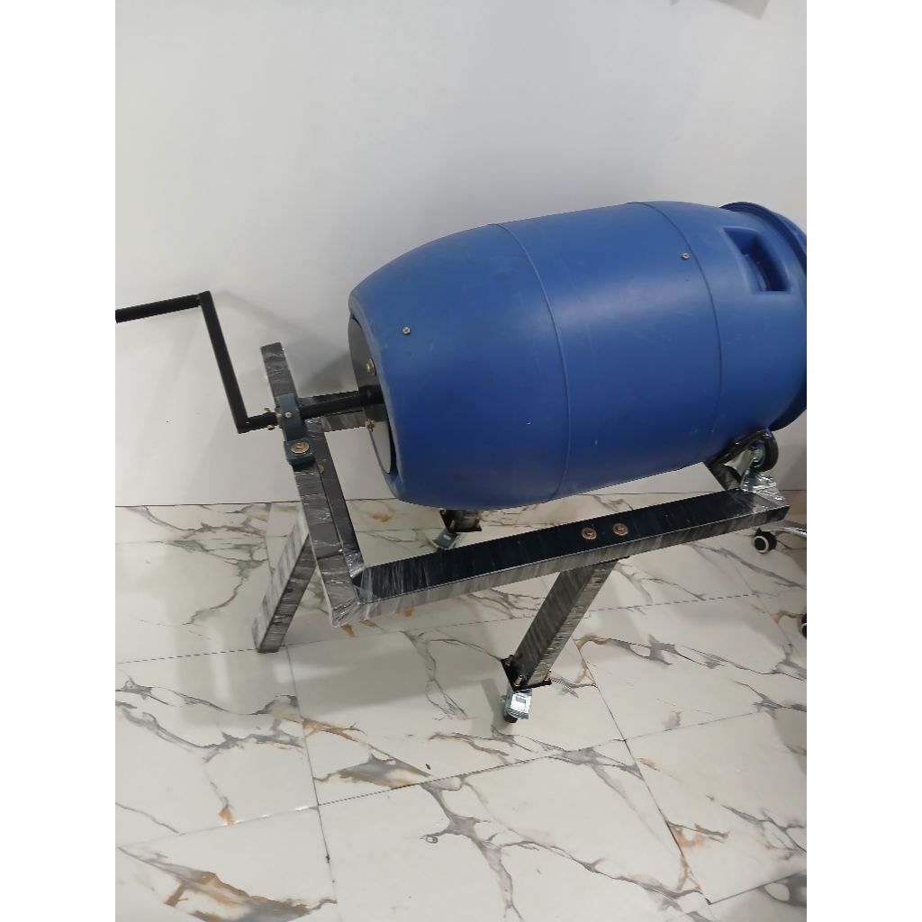 molen mini pengaduk semen manual