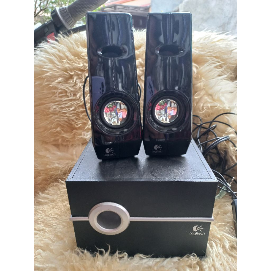 logitech speaker system Z 103