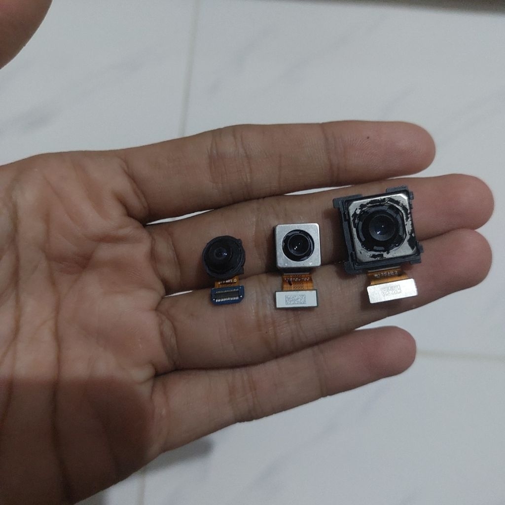 Kamera Belakang Samsung S20 FE Original Copotan