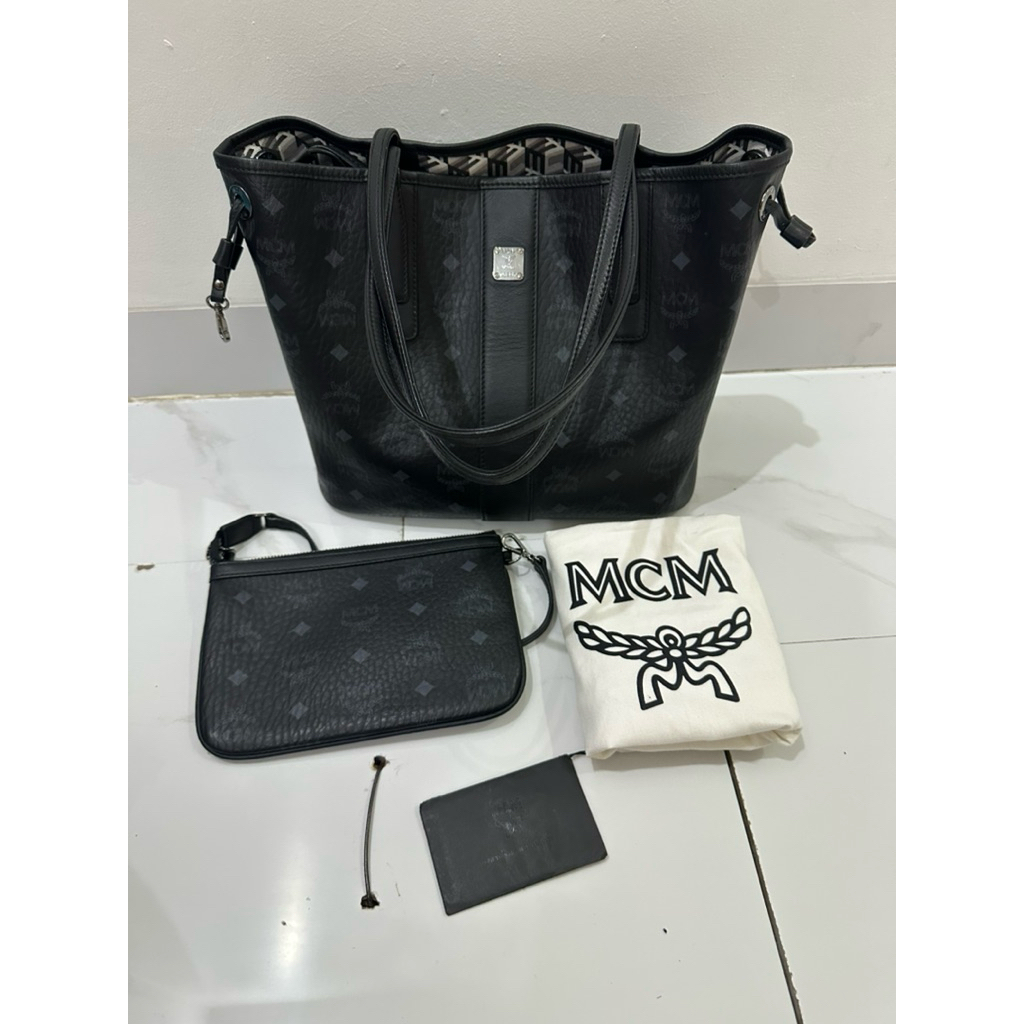 Reversible Liz Shopper in Visetos MCM
