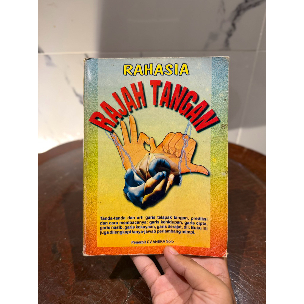 Buku Rahasia Rajah Tangan - Seni Membaca Garis Tangan & Arti Mimpi