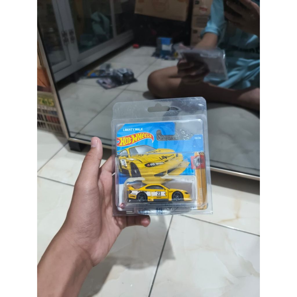 HotWheels S15 LBWK Kuning