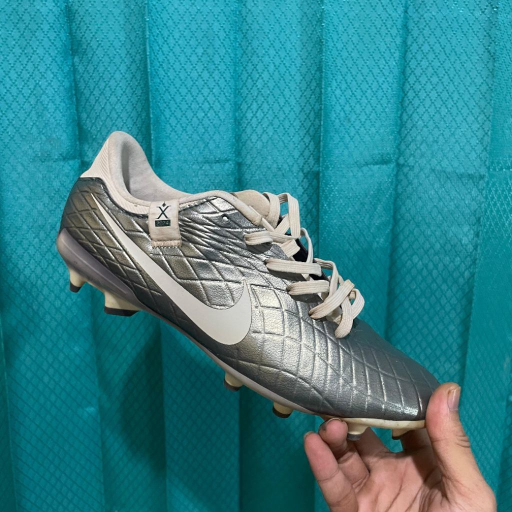 Sepatu Bola Nike Size 39 Second Original