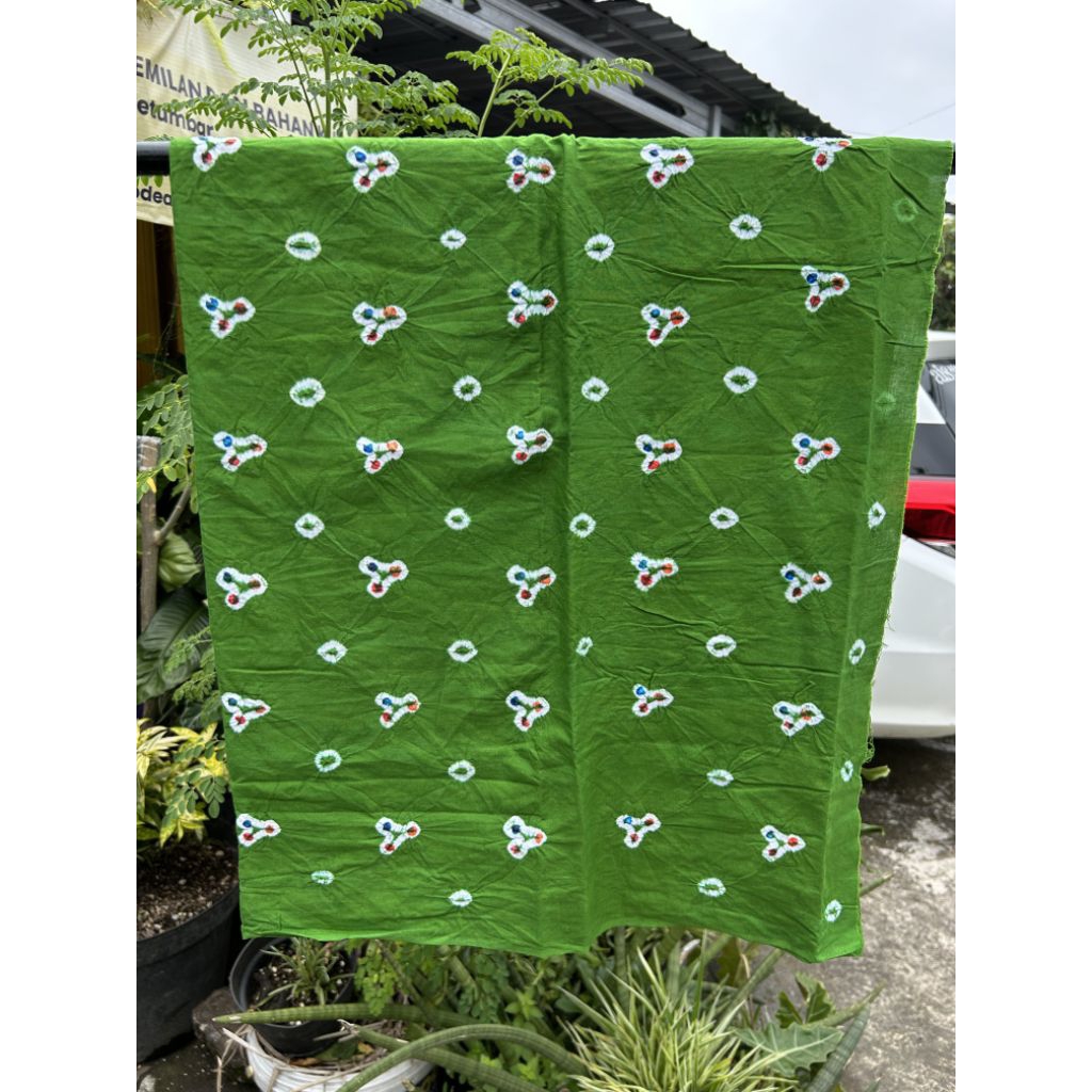 kain jumputan polos handmade hijau