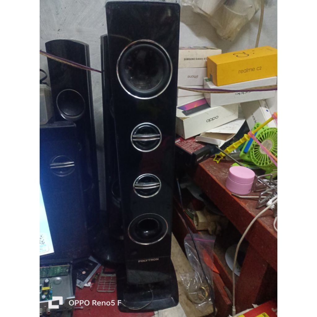 satu pasang speaker original Polytron ex  tv LED 42 inch