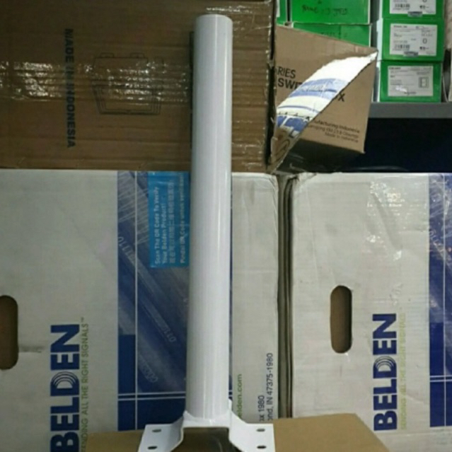 Tiang + Breaket PJU penyangga lampu