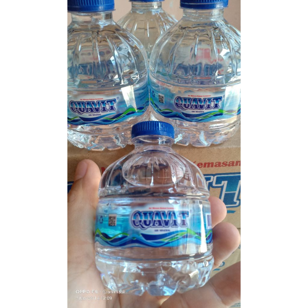 QUAVIT botor gemoy isi 200ml/air mineral botol gemoy quavit gemoy