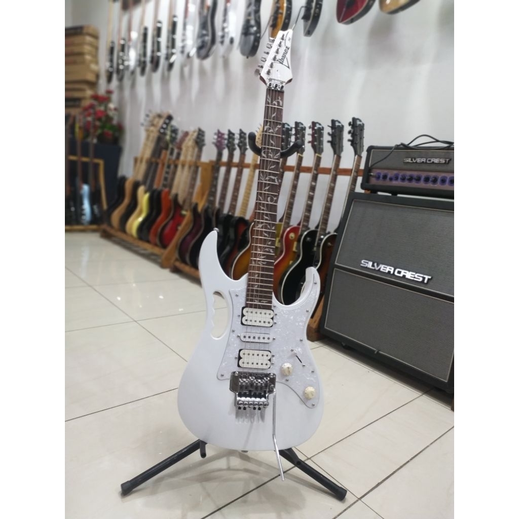 Gitar Elektrik Ibanez Jem Flower Putih