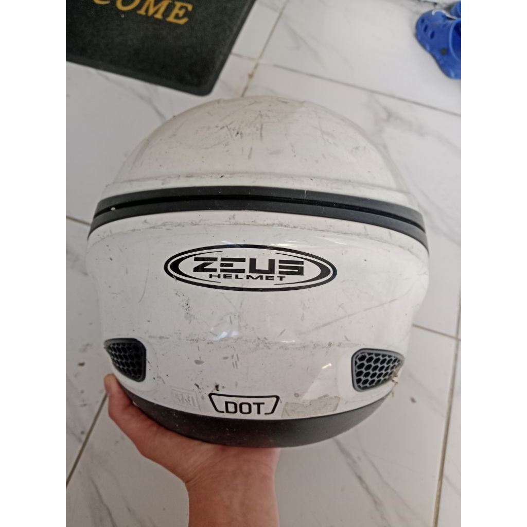 helm zeus putih size xl