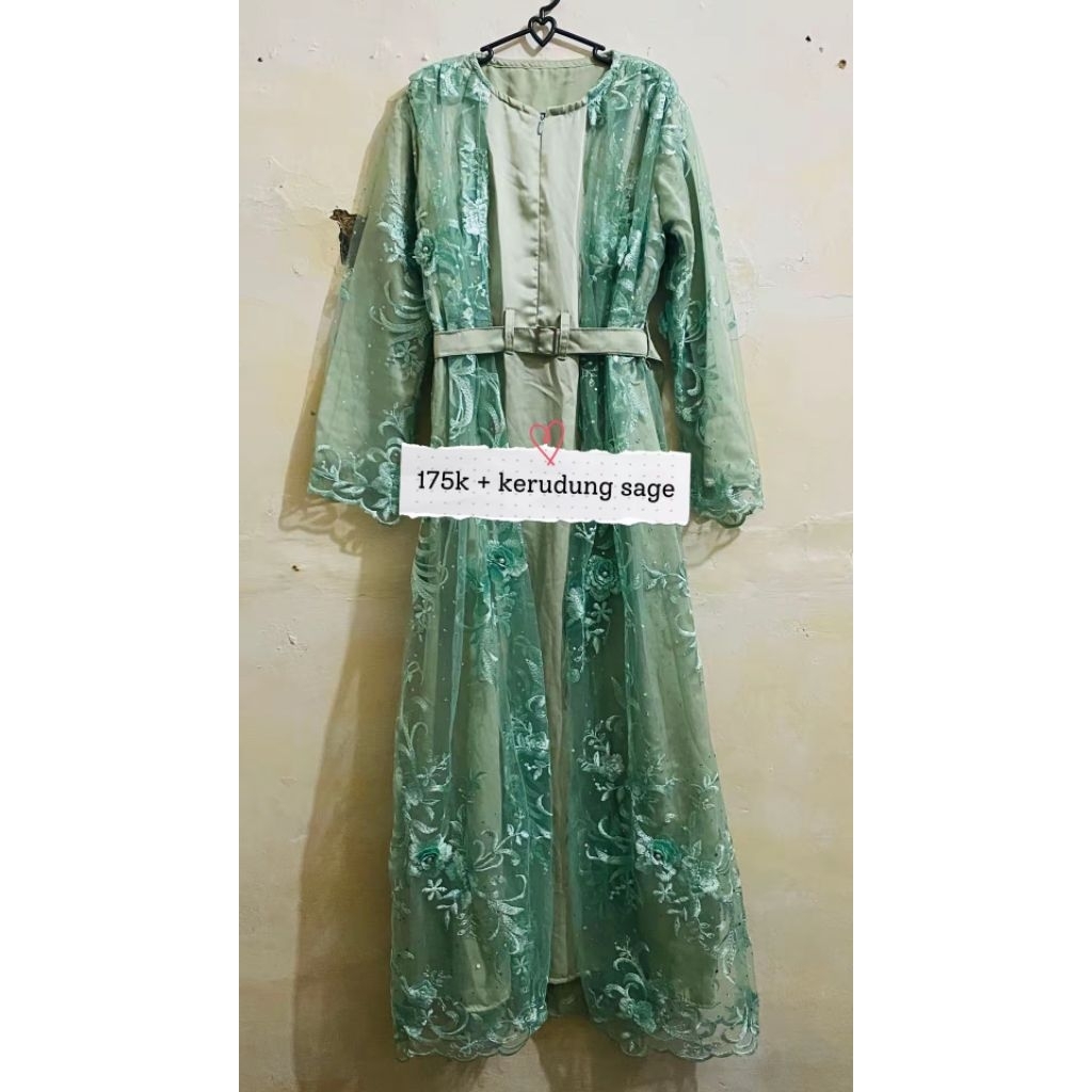 Gamis Brukat Preloved + Kerudung (Hijau Sage)