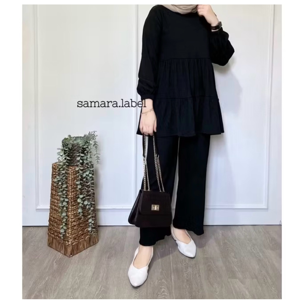 SAMARA LABEL Oneset Black