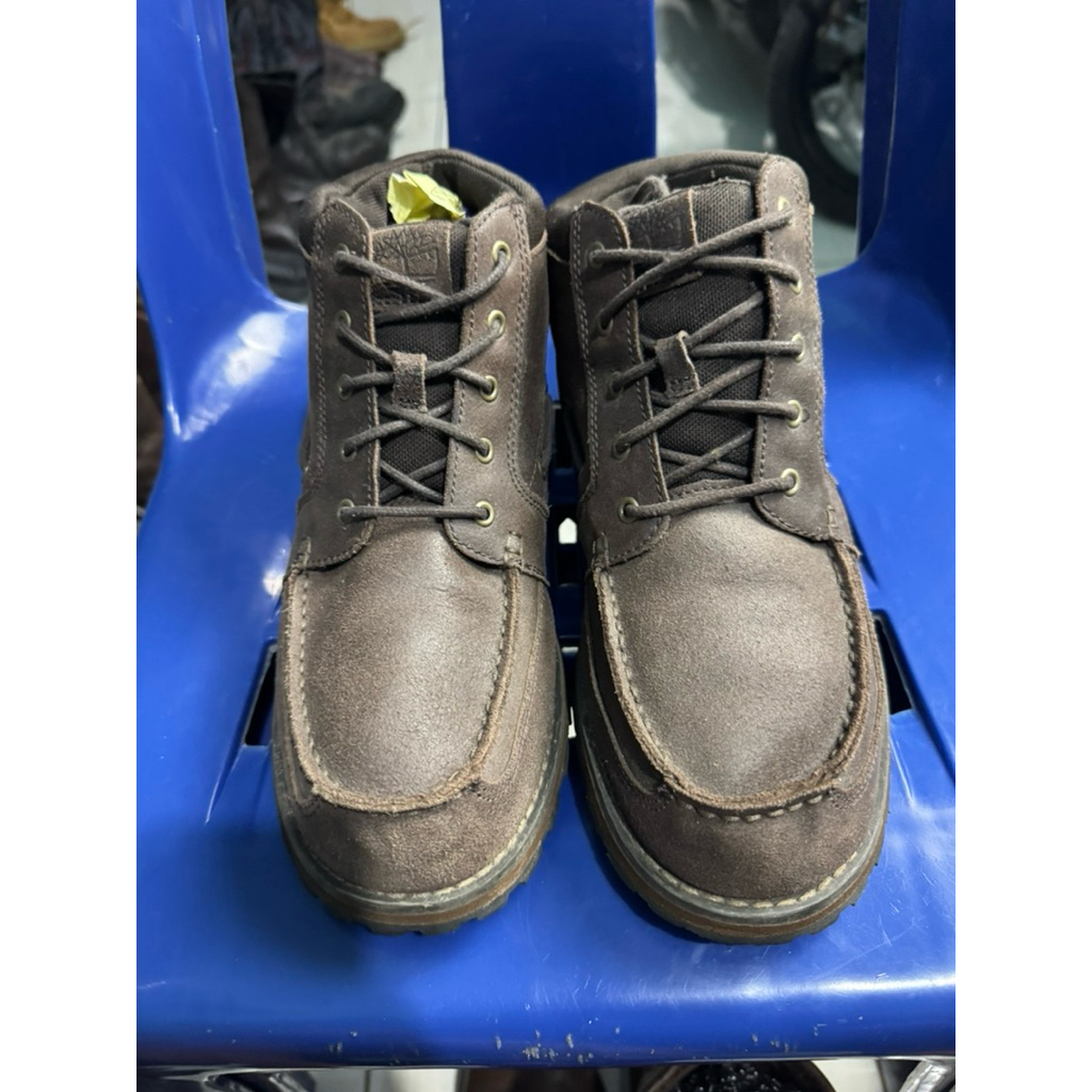 Sepatu Middle Boot Moctoe Classic