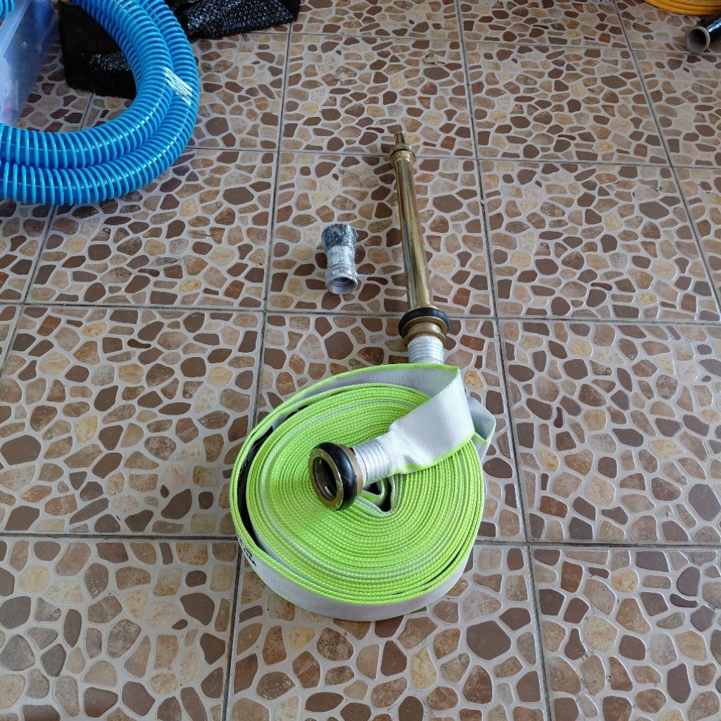 Paket Nozzle Variable Sprayer pemadam Dan Selang Pemadam 2 Inch