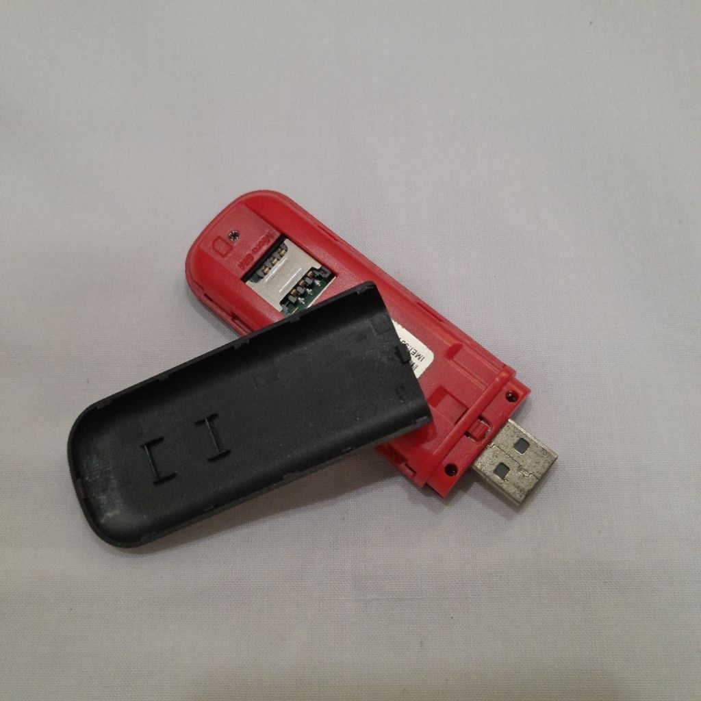 Modem 4G LTE USB Blazz RX300 Mini 300Mbps All Operator GSM Smartfren - Second Berkualitas