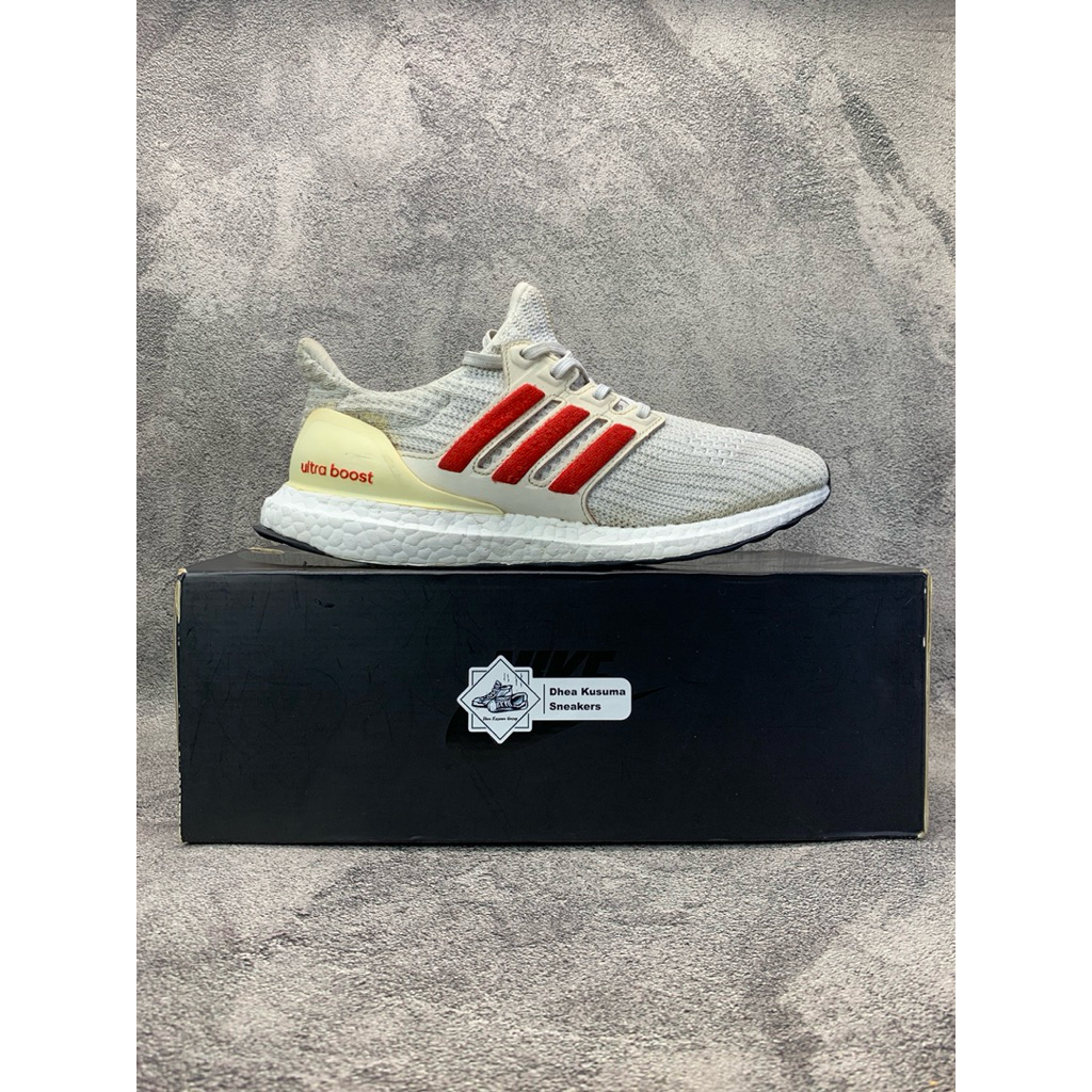 Sepatu Second  Adidas UltraBoost 4.0 DNA ‘White Scarlet’  Size 42  Original Guarantee 100%