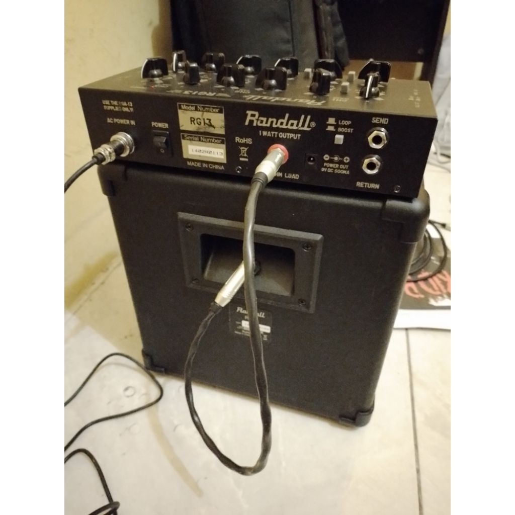 Speaker Cabinet Gitar