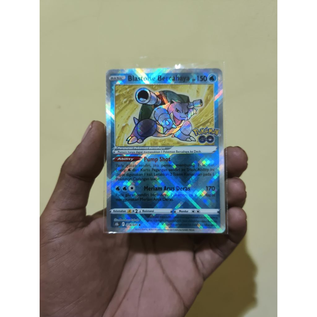 Kartu Pokemon Blastoise Bercahaya Pokemon Go s10b 018