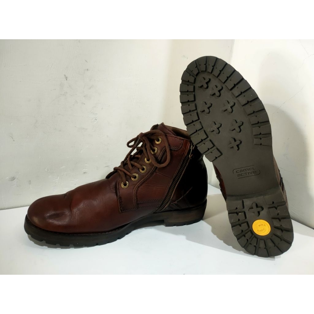 Sepatu Boots Berziper Camel Active, Size 44