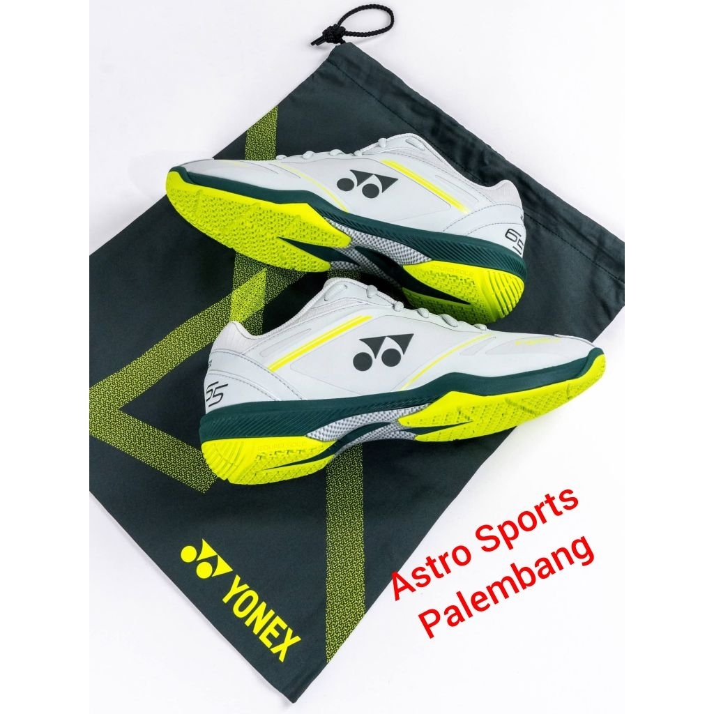Sepatu Yonex SHB 65z4 VA
