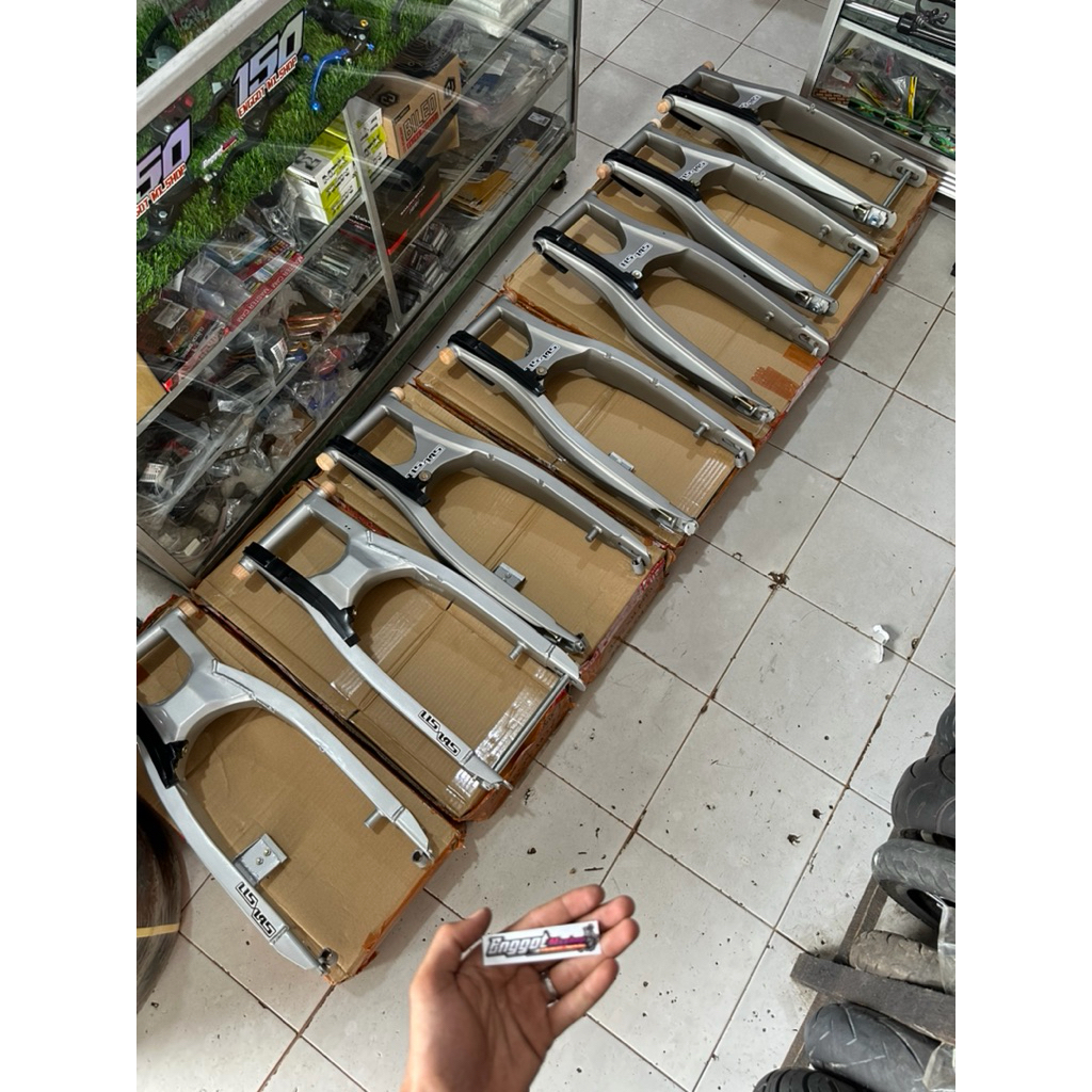 Arm KTM,YZ,CRF250 pnp klx dt crf wr