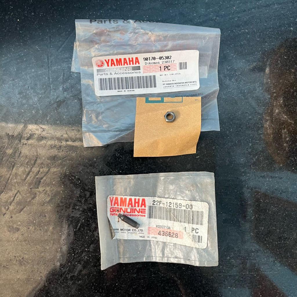 baut dan mur setelan klep Yamaha all Mio Jupiter Vega nouvo original 100%