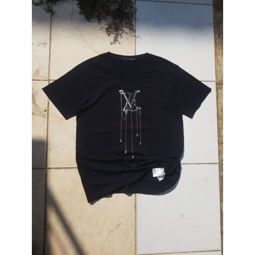 kaos tshirt LV louis vuitton