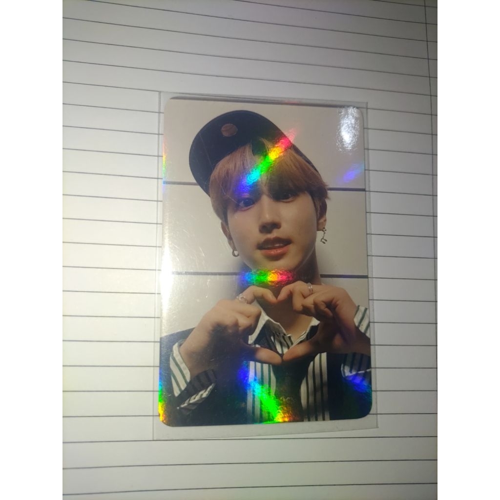 PHOTOCARD HAN JISUNG HOLOGRAM POB PC BENEFIT ALBUM STRAYKIDS CHRISTMAS EVEL SKZ CEVEL SYNNARA