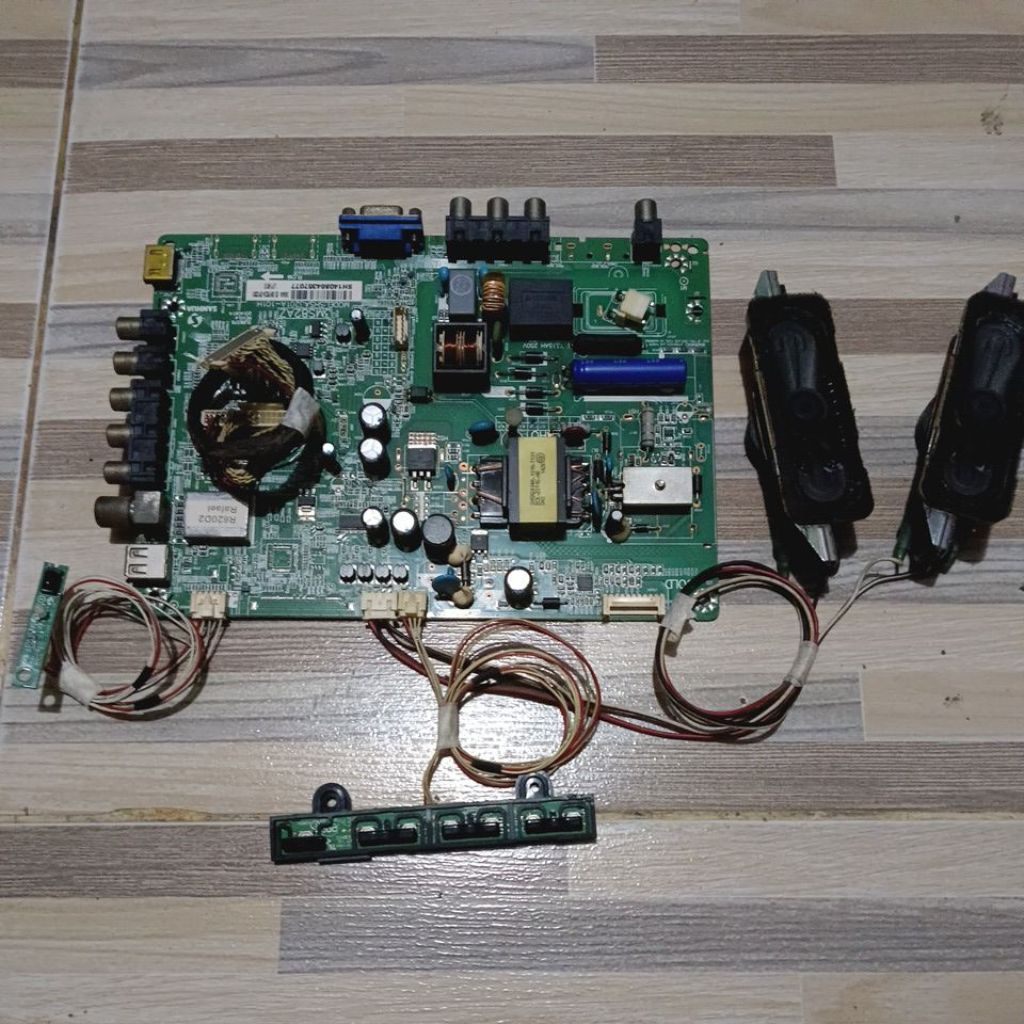 MAINBOARD+TOMBOL+SENSOR+SPEAKER TV LED ANALOG PANASONIC TH-24A402G SECOND COPOTAN (KET. BACA DISKRIP