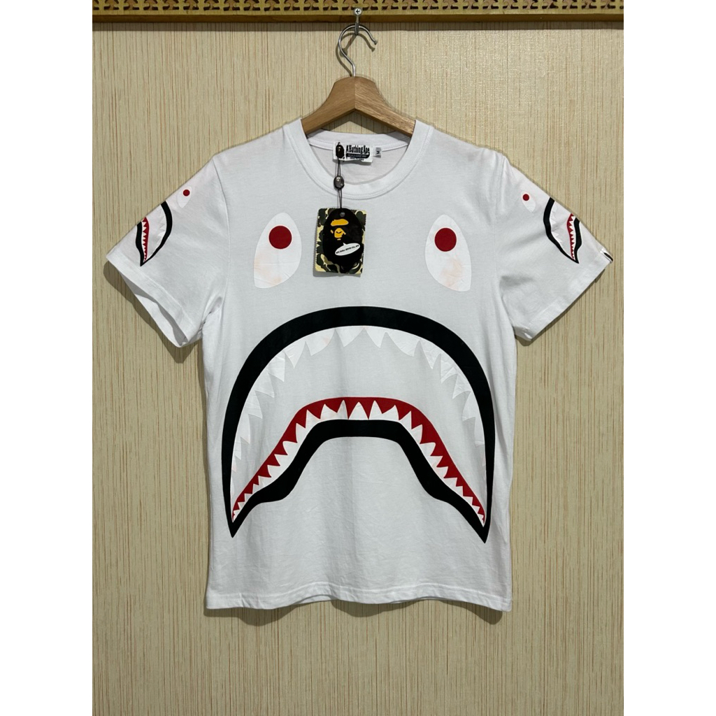 ‘A BATHING APE’ Shark T-shirt