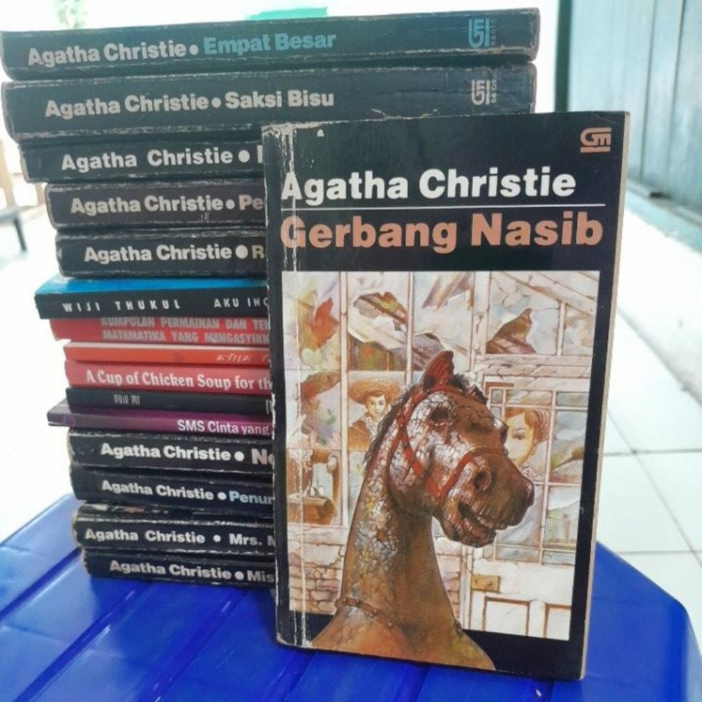 AGATHA CHRISTIE GERBANG NASIB BUKU BEKAS