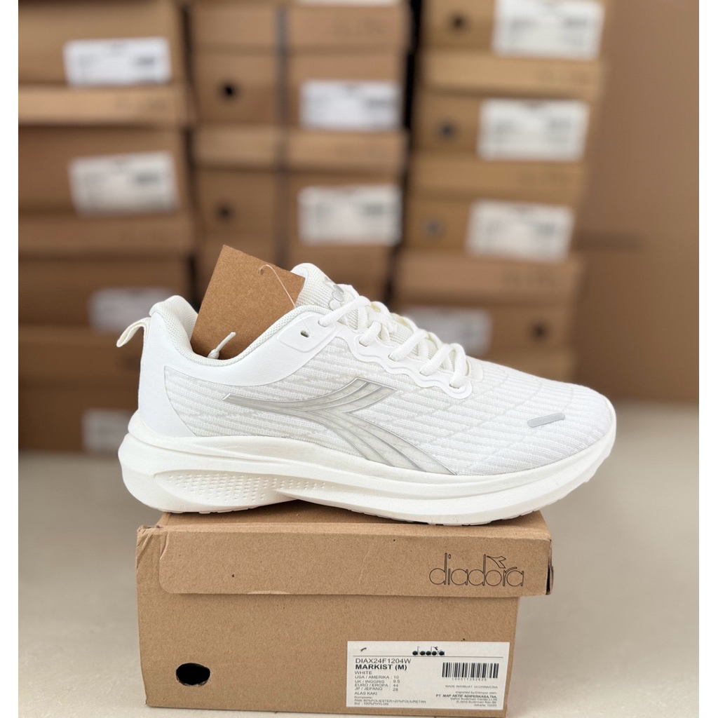 DIADORA MARKIST MEN WHITE SIZE 44