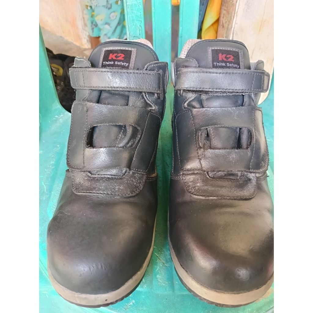 sepatu safety K2