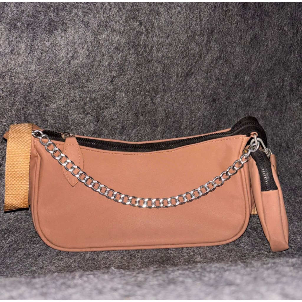 [ PRELOVED MEDAN ] TAS SLINGBAG / HANDBAG WANITA