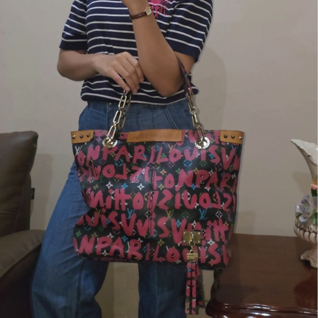 Tas Louis Vuitton Graffiti Monogram Tote Preloved/Second