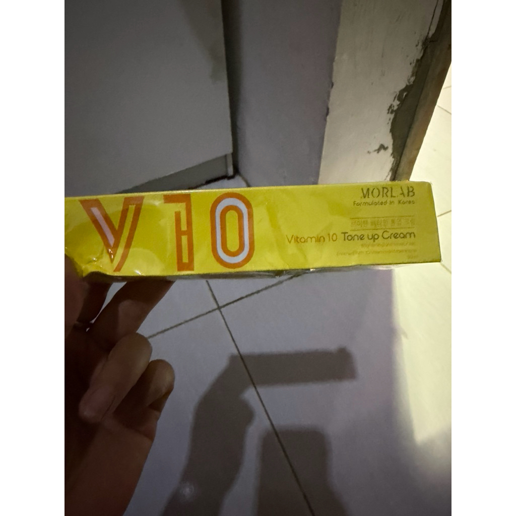 MORLAB V10 VITAMIN 10 TONE UP CREAM ( KARDUS PENYOK AJA )